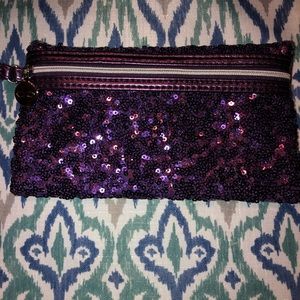 Cute sequin wristlet! Perfect for summer nights!
